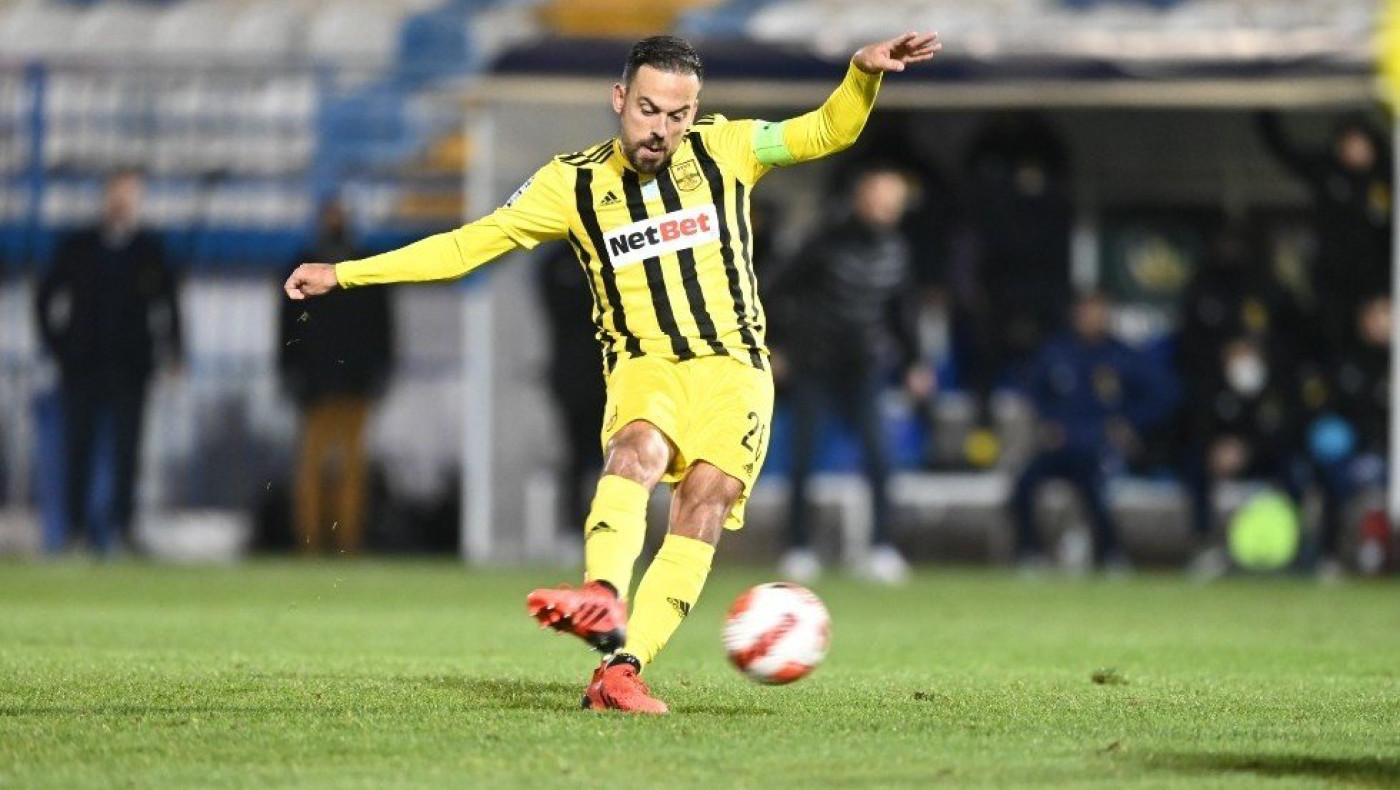 «Καμπάνα» δυο αγωνιστικών στον Ματίγια - Τι έγινε με τον Τζαβέλλα