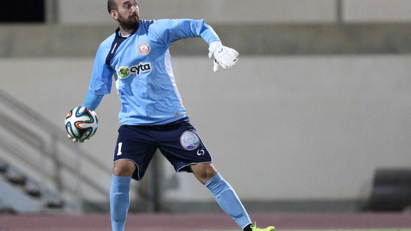 Γρηγόρης Αθανασίου: Ο τερματοφύλακας που έσπασε το ρεκόρ του Χοσέ Λουίς Τσιλαβέρτ!