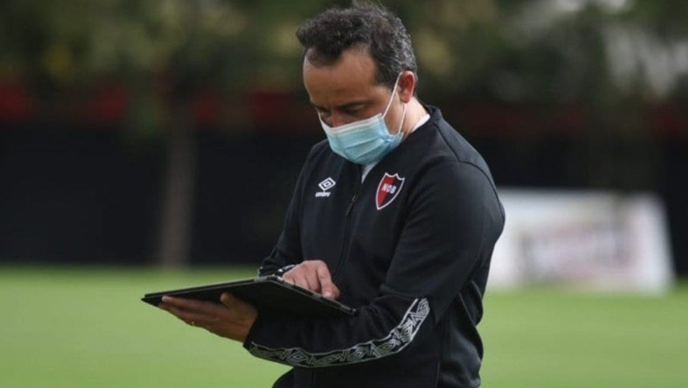 Στον Άρη χωρίς τον στενό βοηθό του ο Μπούργος