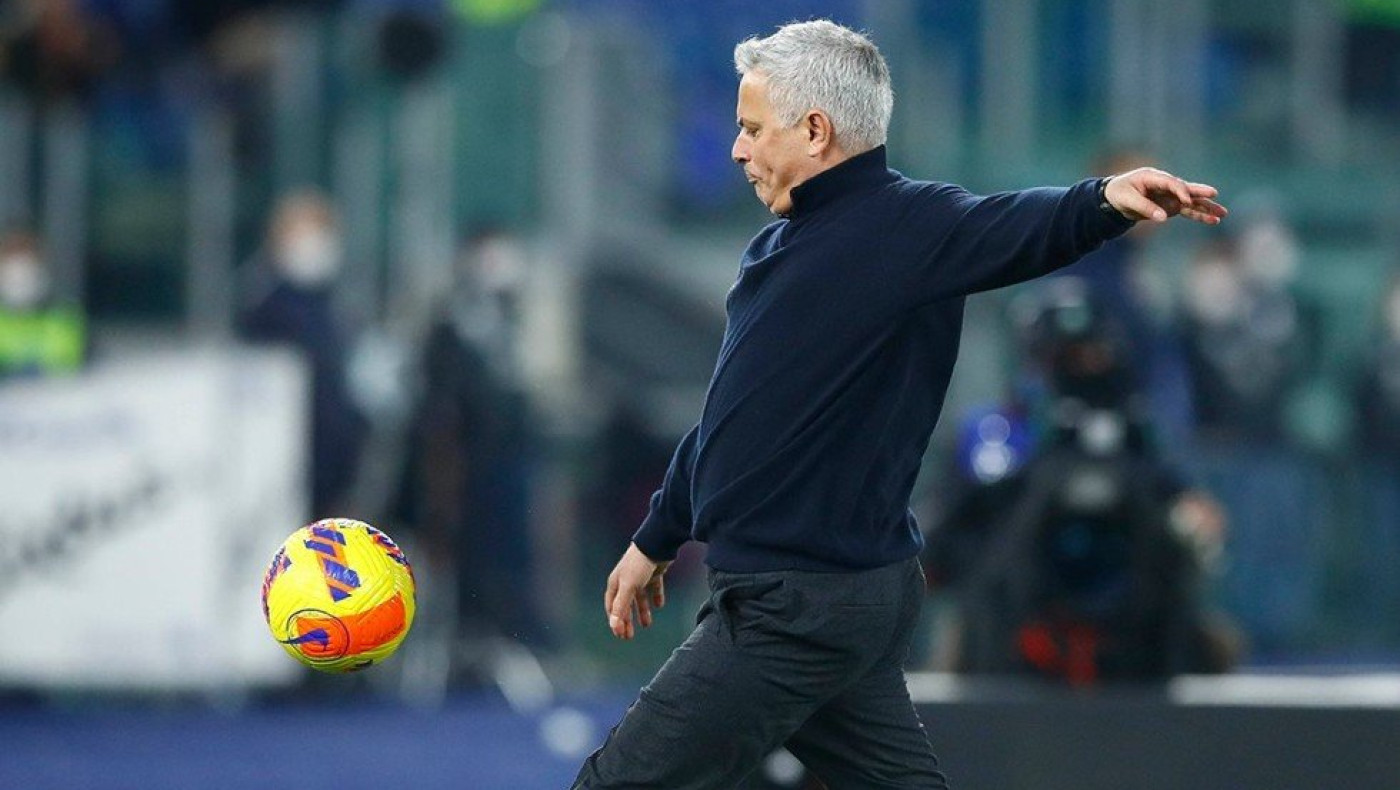 Έξαλλος ο Μουρίνιο, αποβλήθηκε ξανά απέναντι στη Βερόνα του Τούντορ!