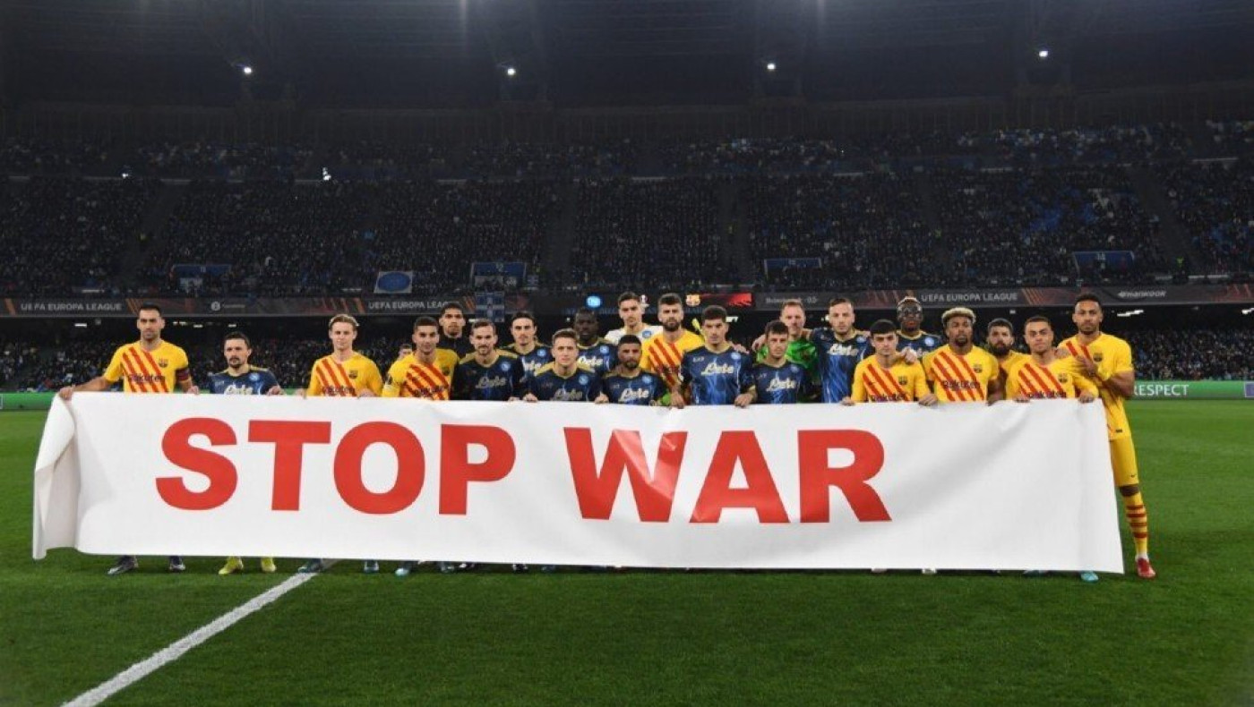 Γροθιά στο στομάχι τα πρωτοσέλιδα των As και Marca