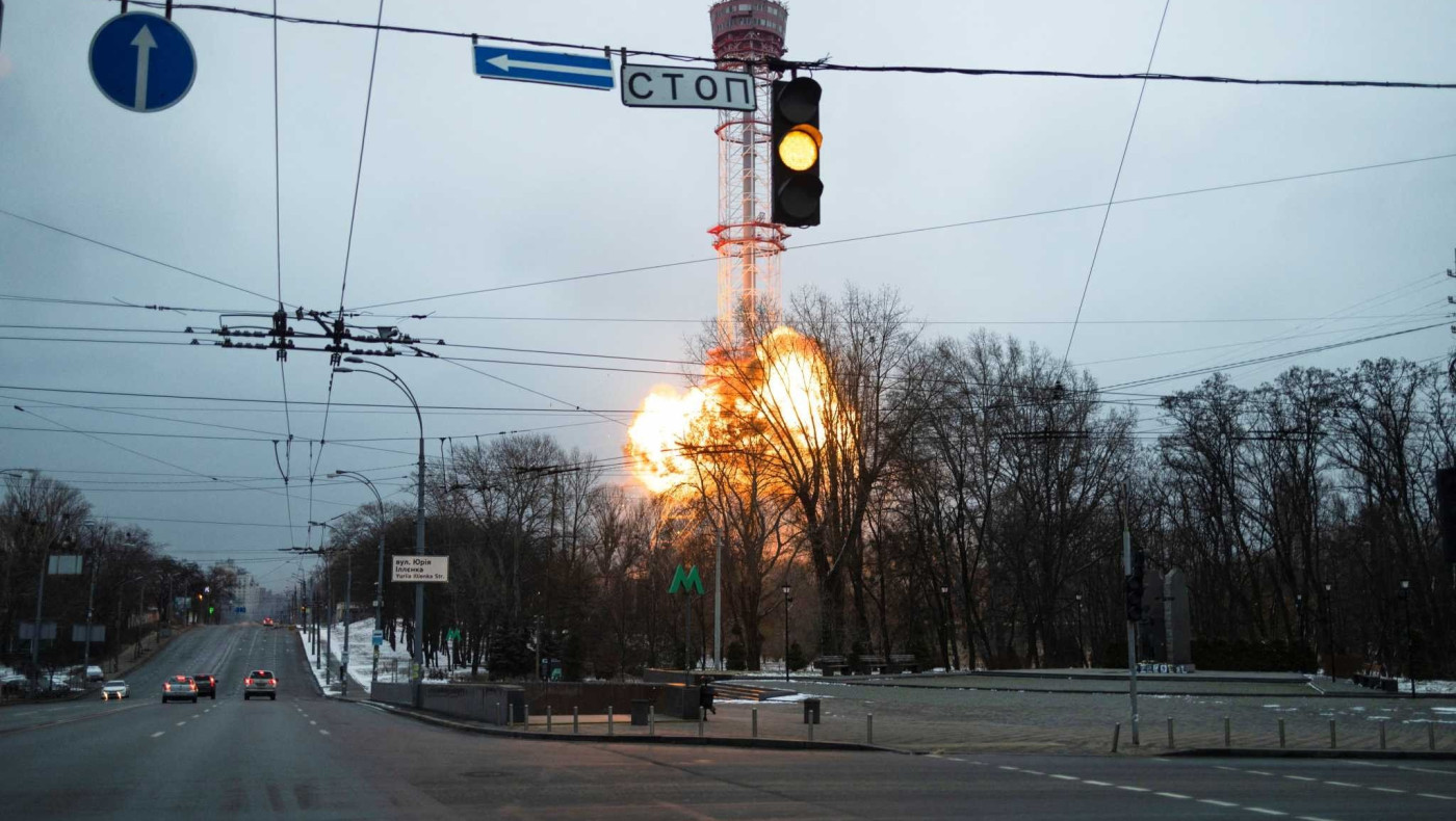 Πόλεμος στην Ουκρανία: Ξεκίνησε ο βομβαρδισμός στο Κίεβο