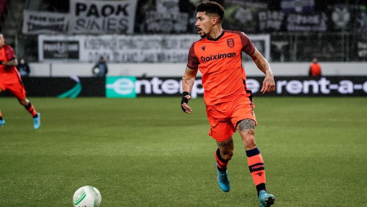 Φιλολογικό το ενδιαφέρον της Σπόρτινγκ για Ντόουγκλας