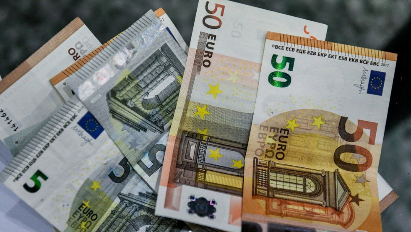 Κατέφυγαν στο ΣτΕ για τη συνταγματικότητα των 100 ευρώ οι μη εμβολιασμένοι