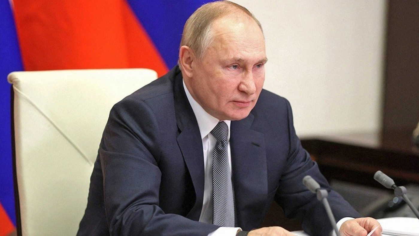 Ρωσία: Ο Πούτιν απαγόρευσε σε εργαζόμενους τη χρήση iPhones και iPads