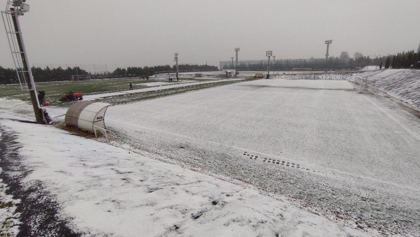 ΠΑΟΚ: Προπόνηση σε λευκό τοπίο στη Ν. Μεσήμβρια