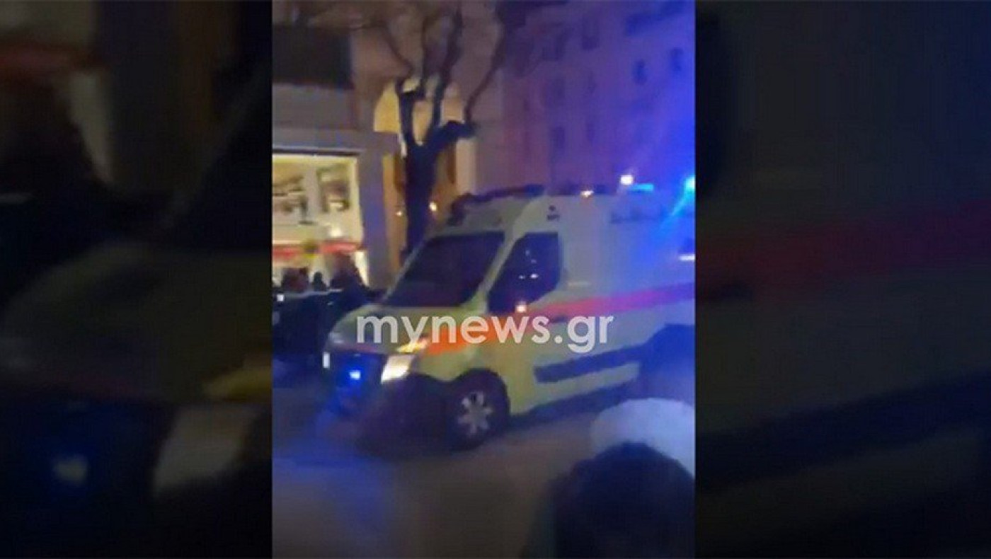 Θεσσαλονίκη: Σοβαρό τροχαίο με μηχανάκι-Χτύπησε δύο άτομα