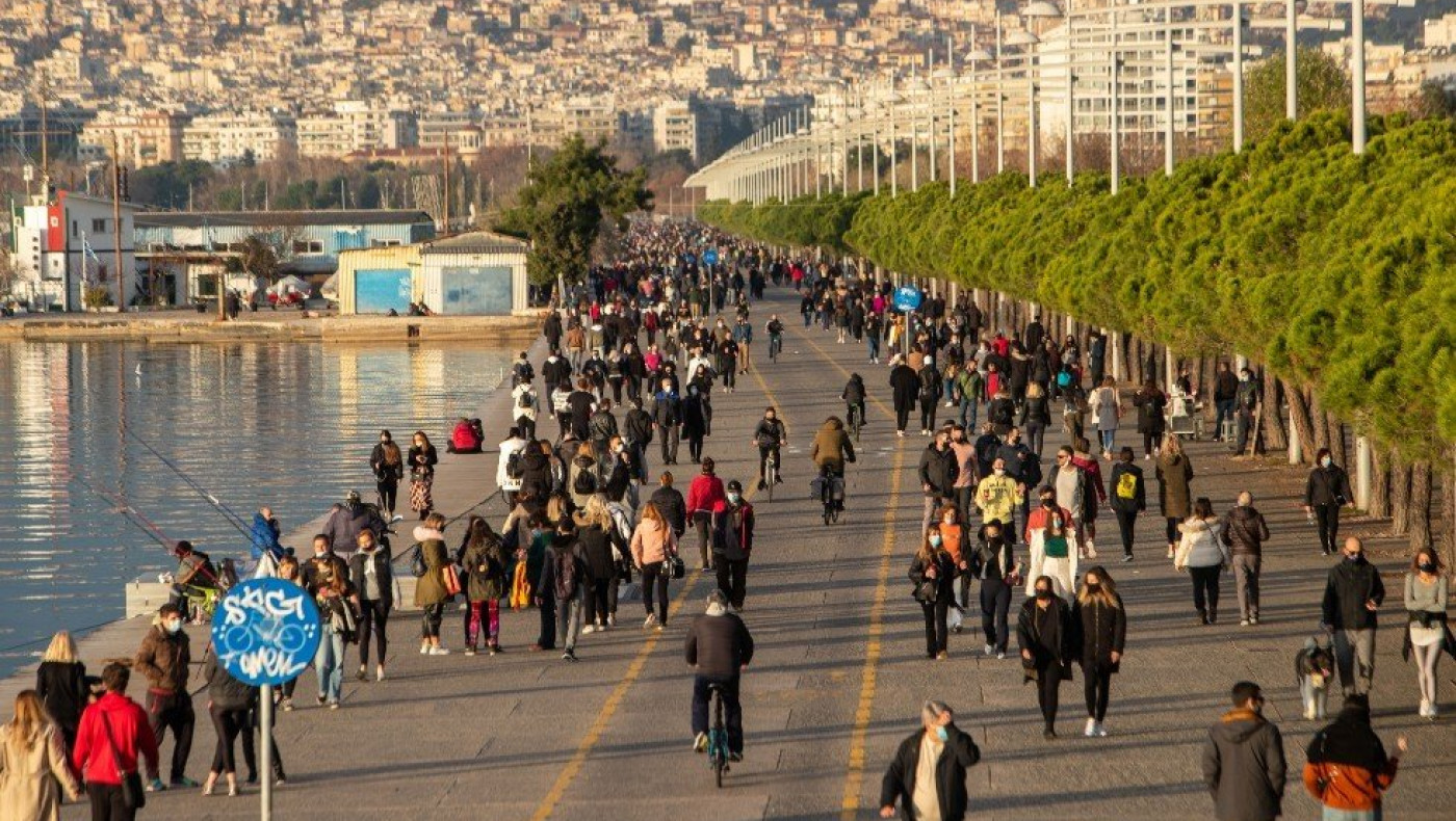 Κορωνοϊός: Έσπασε το θλιβερό «φράγμα» των 30.000 θανάτων