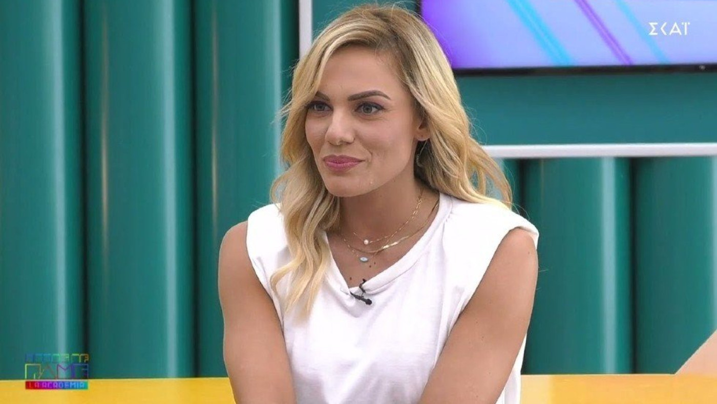 Η Ιωάννα Μαλέσκου επέστρεψε με το μαγιό της... (pics)