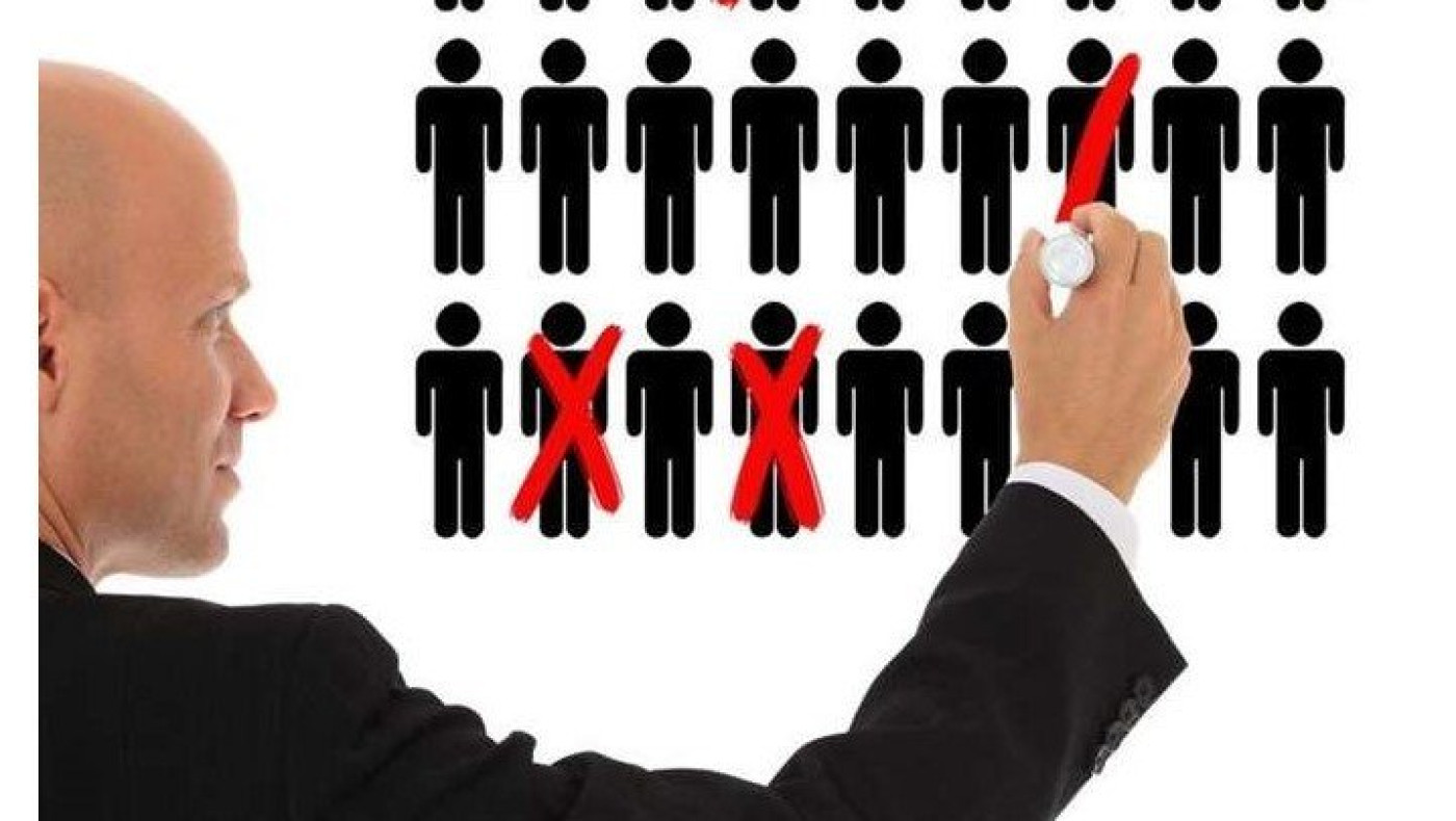 Έκρηξη 82,45% των απολύσεων, φόβοι για την πορεία της ανεργίας