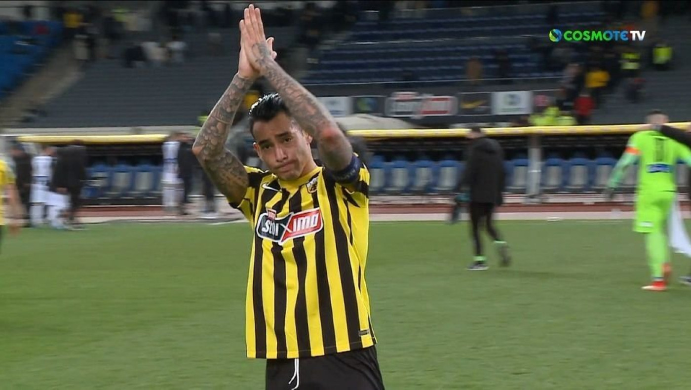 Μόνο ο Αραούχο γλίτωσε την γιούχα από τον κόσμο της ΑΕΚ