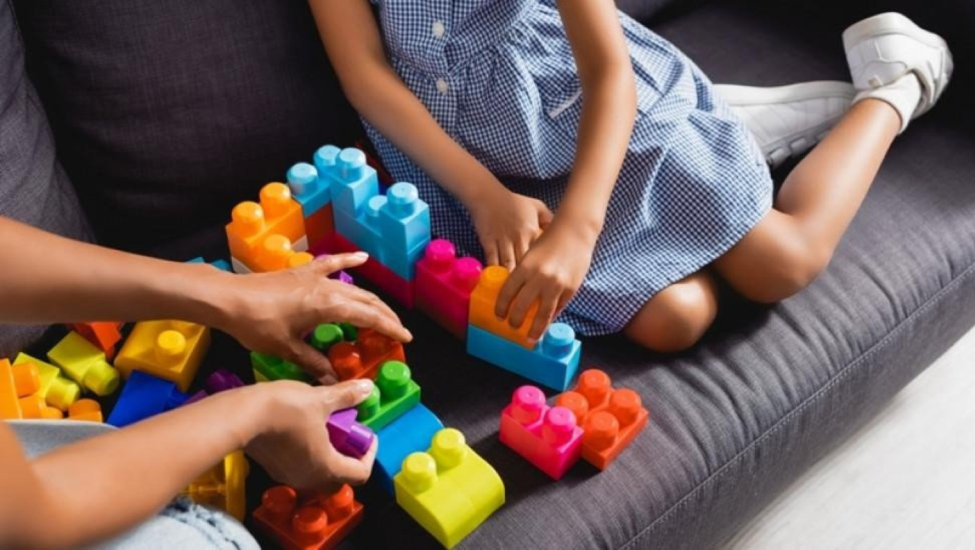 Aνοίγει η πλατφόρμα για τις «νταντάδες της γειτονιάς»