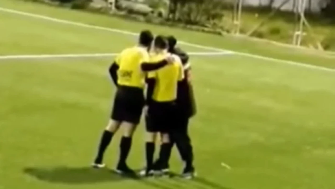 Απίστευτο σκηνικό σε τοπικό...διαιτητής μέτρησε γκολ με VAR