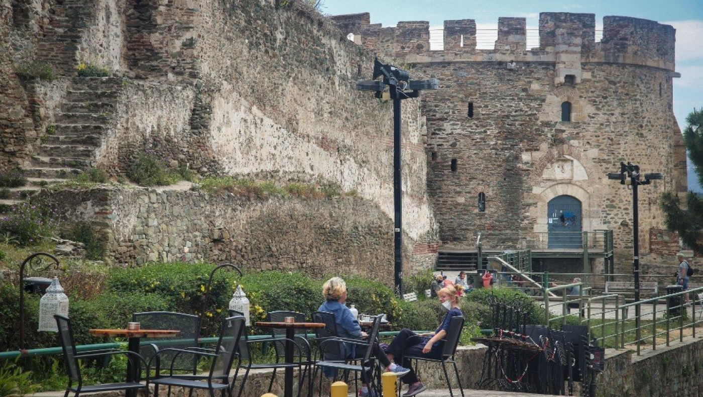 Τέμπη: Εστιάτορες της Θεσσαλονίκης καλούν σε στάση εργασίας ανήμερα της μαύρης επετείου