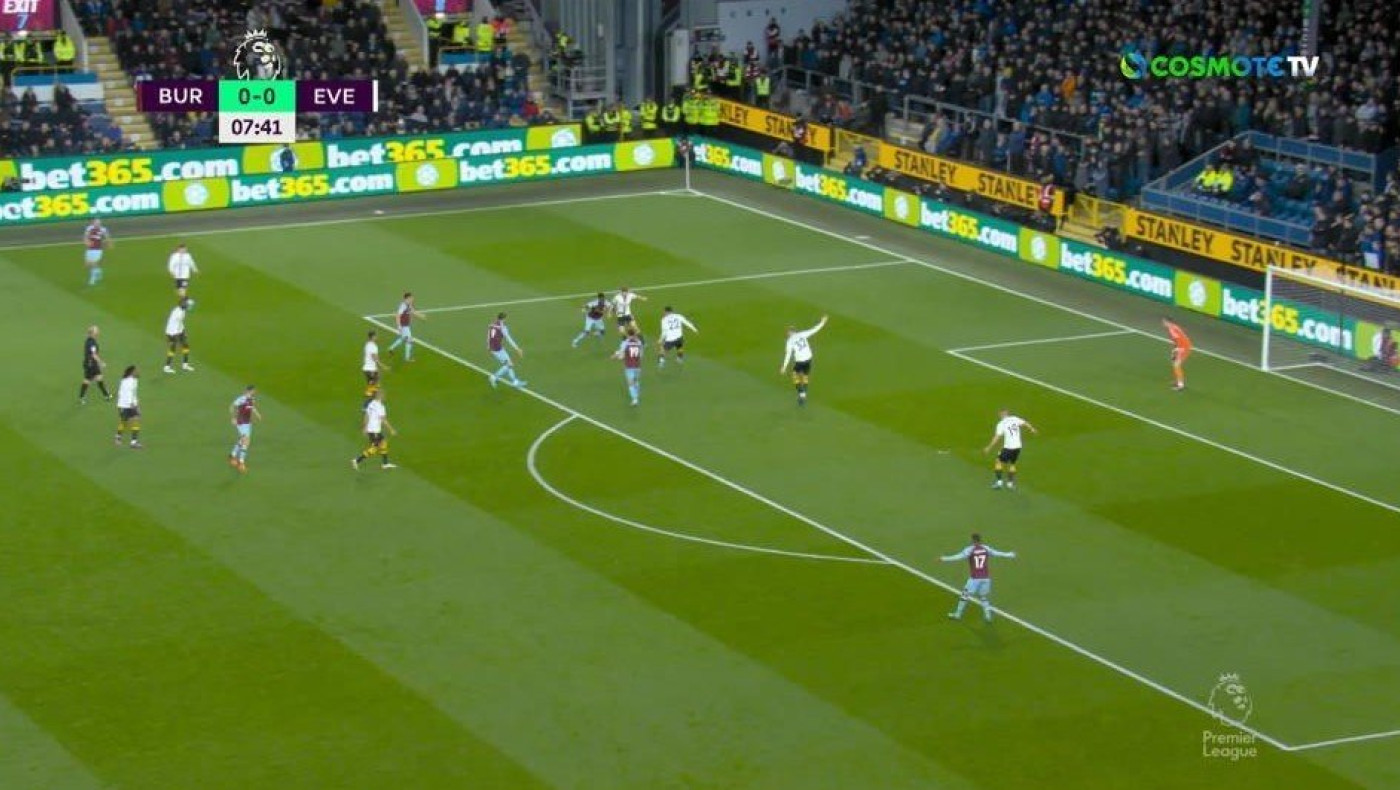 Η Μπέρνλι έβαλε φωτιά στην «ουρά» - 3-2 την Έβερτον