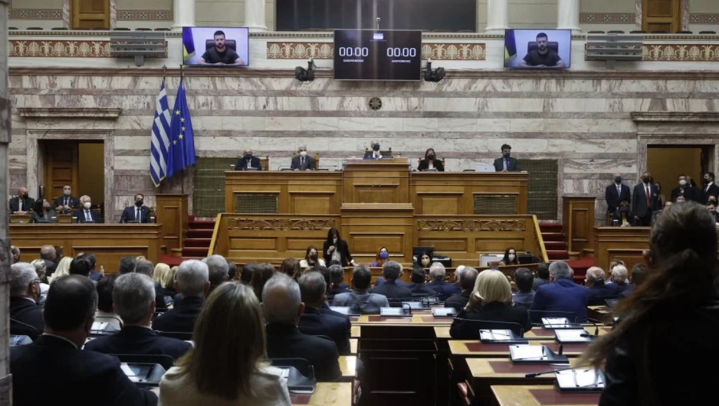 Η απάντηση της Βουλής για το βίντεο με το μέλος του Τάγματος Αζόφ