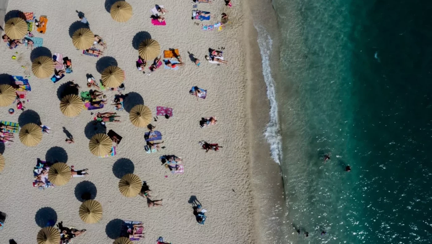 «Εχασε τα... λογικά του» ο ελληνικός τουρισμός - Διεθνής δυσφήμηση για παράλογες χρεώσεις