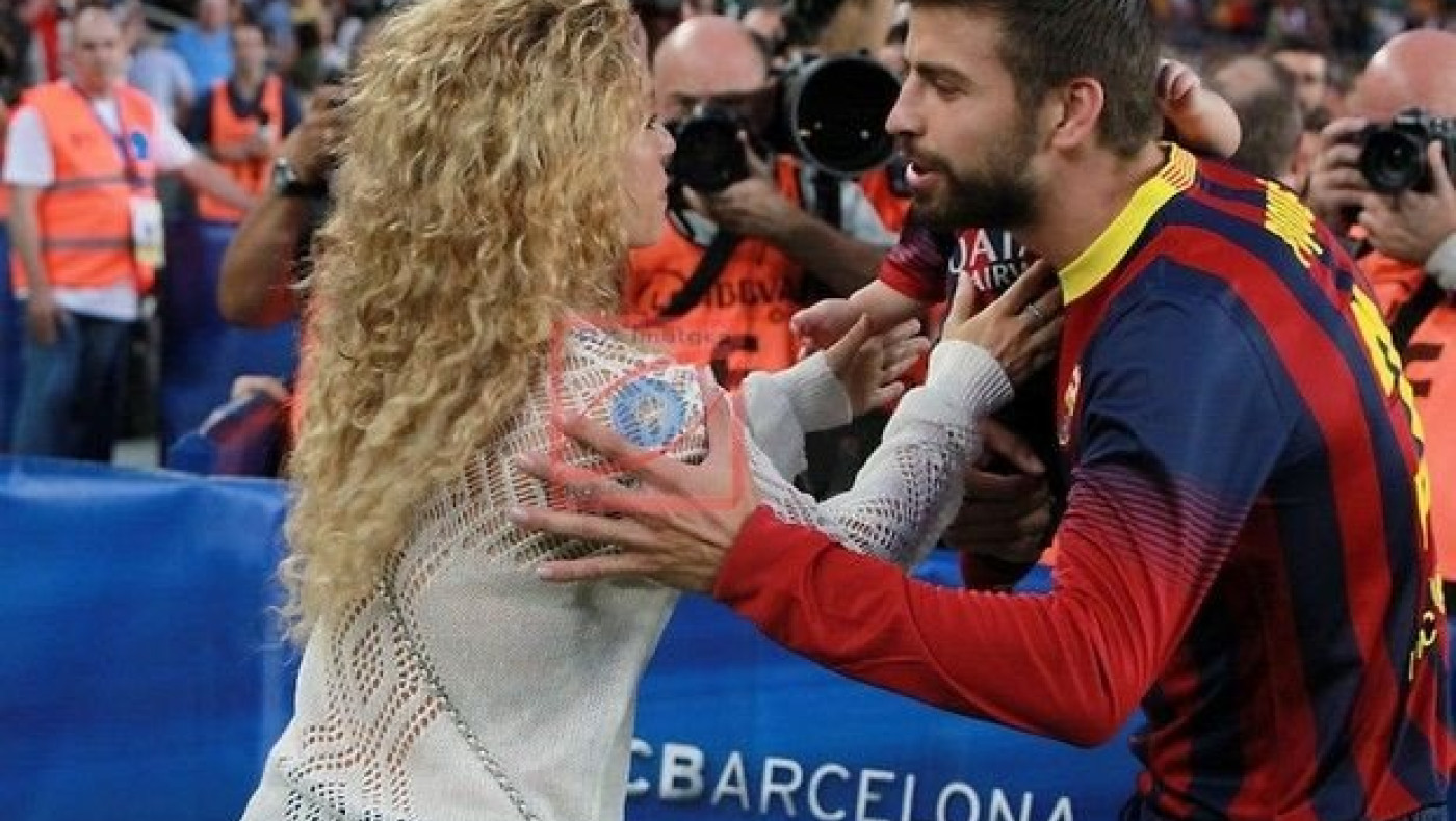 Φανέλα της Άουγκσμπουργκ στον Πικέ (pics)