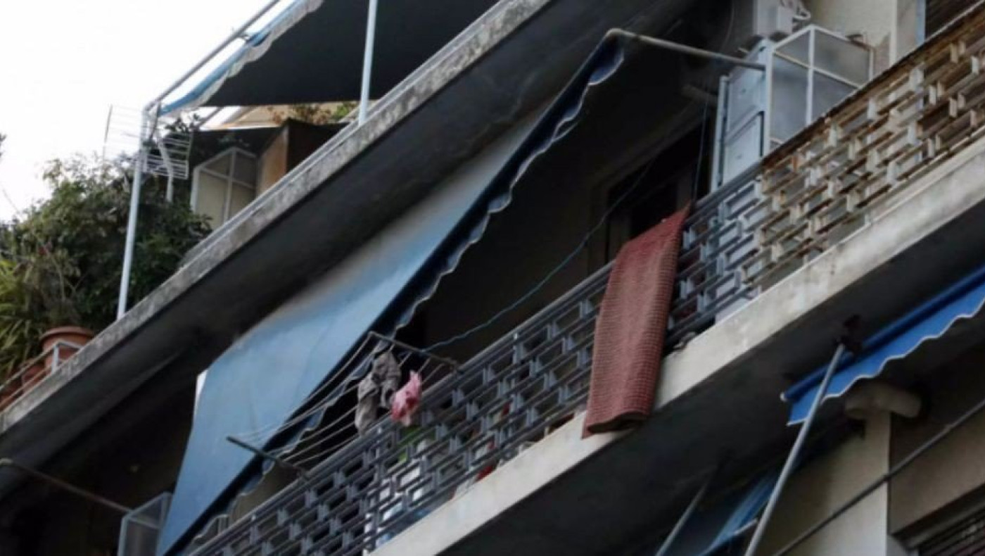 Άγ.Παντελεήμων: Σοκάρουν οι εικόνες από το σπίτι των τριών ανήλικων