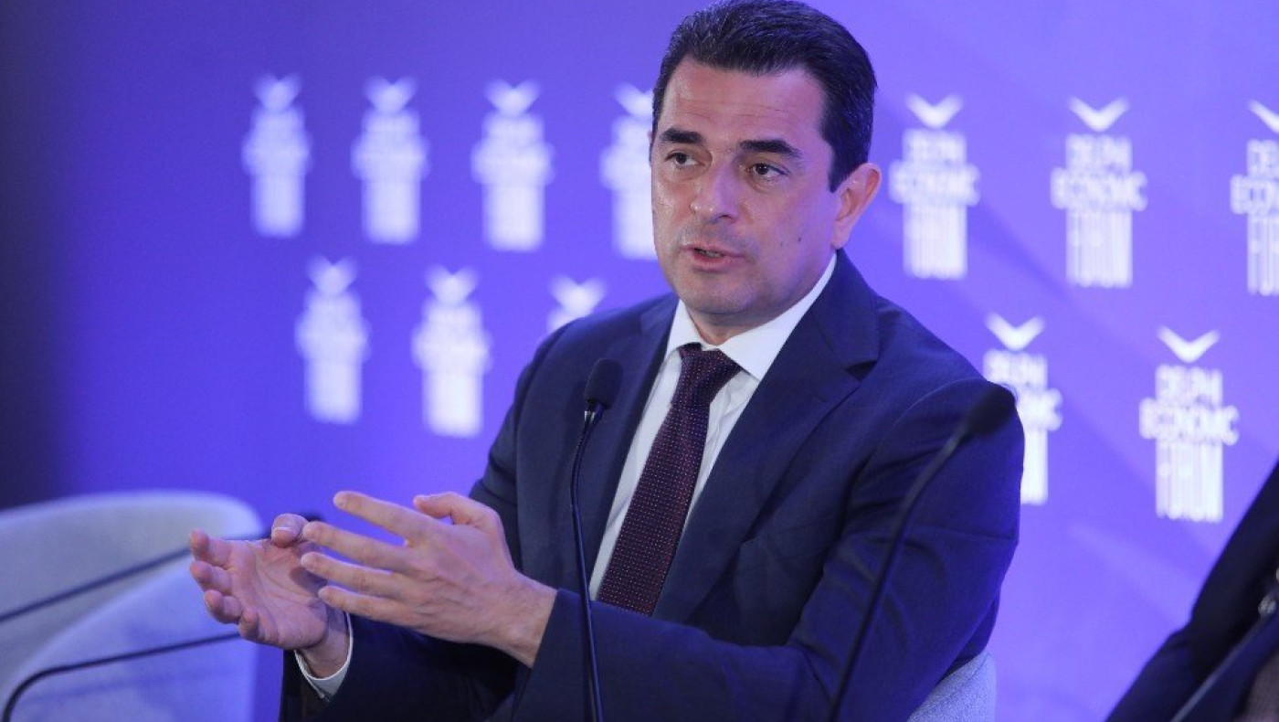 Σκρέκας: «Δεν θα κοπεί το ρεύμα σε όσους άλλαξαν πάροχο και χρωστάνε στον προηγούμενο»