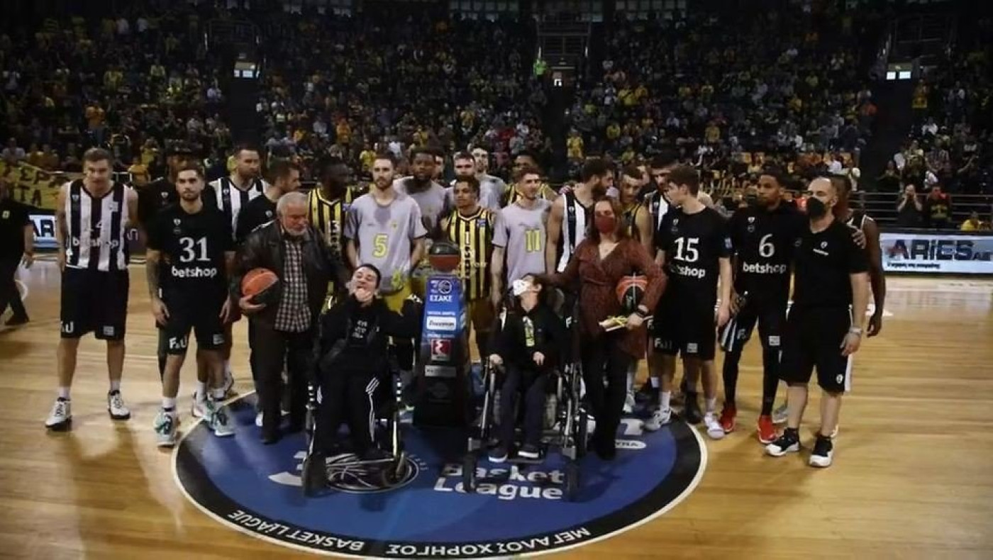 Τρομερή στιγμή με τους... Γιαννάκηδες στο Nick Galis Hall