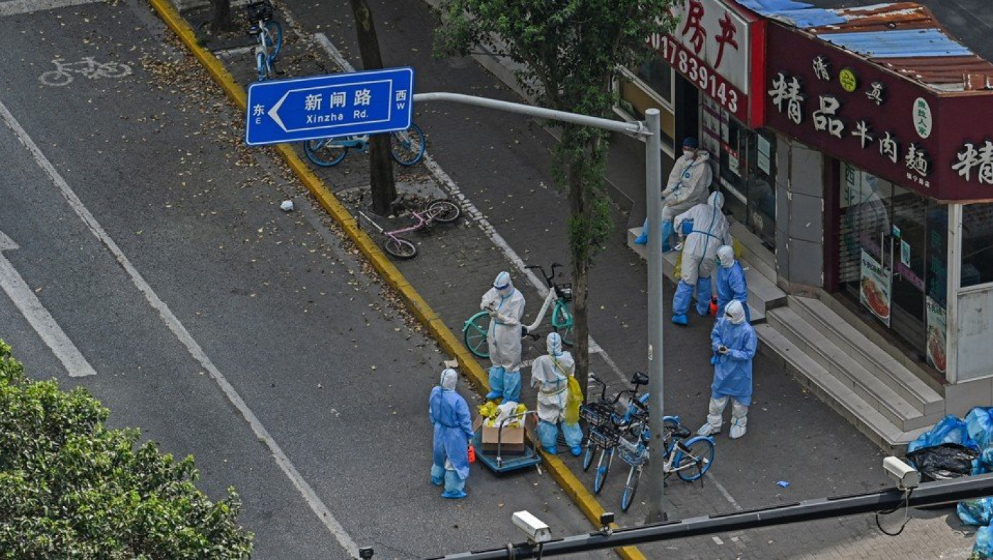 ΕΟΔΥ για την Σανγκάη: «Δεν υπάρχει ένδειξη ύπαρξης νέας παραλλαγής του ιού»