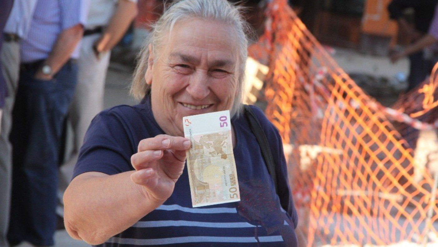 Τι μπορείς να αγοράσεις με τα 50 ευρώ της αύξησης του κατώτατου μισθού