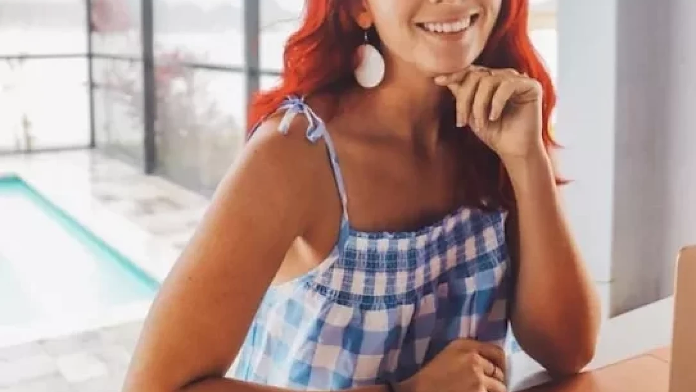 29χρονη βγάζει $400.000 τον χρόνο – Τα 4 πράγματα που δεν αγοράζει