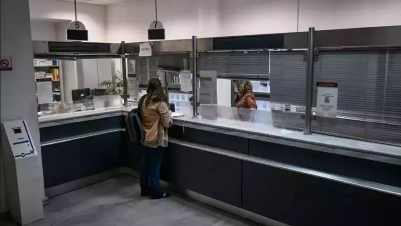 Συντάξεις: Στον «αέρα» χιλιάδες δημόσιοι υπάλληλοι για πρόωρη συνταξιοδότηση