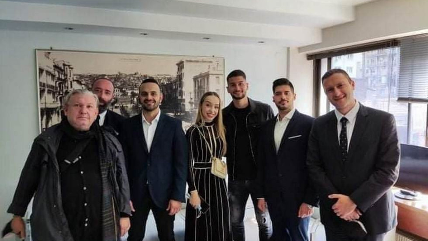 «Στο κέντρο το νέο σπίτι του Τσόλακ, απολαμβάνει την αναγνώριση του κόσμου»