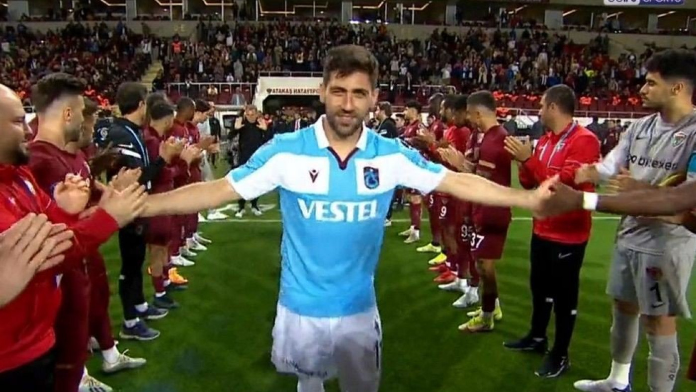 Το pasillio της Χατάισπορ στους πρωταθλητές Μπακασέτα - Σιώπη