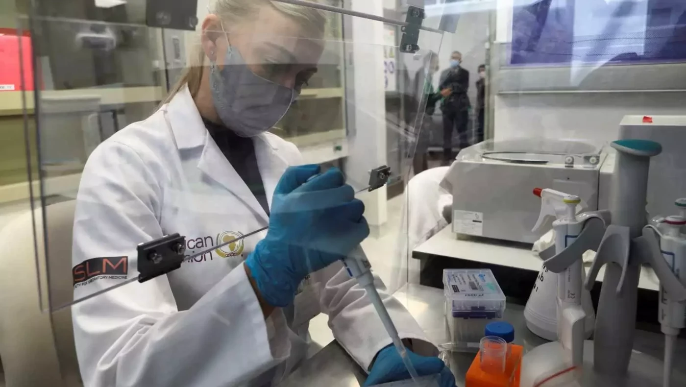 Νότια Αφρική: Δυο νέες υποπαραλλαγές της μετάλλαξης Όμικρον προβληματίζουν τους ειδικούς