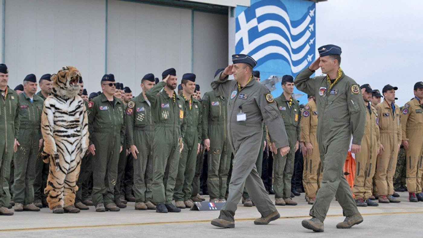 Κέντρισαν το ενδιαφέρον οι... τίγρεις που εμφανίστηκαν σε άσκηση του ΝΑΤΟ