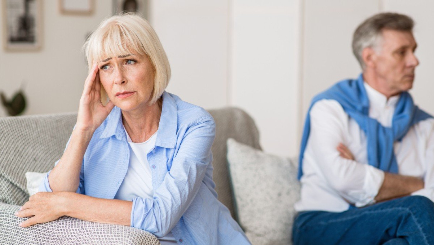 Σχέσεις: Το σύμπτωμα που κρύβει 1 στις 2 γυναίκες από τον σύντροφό της