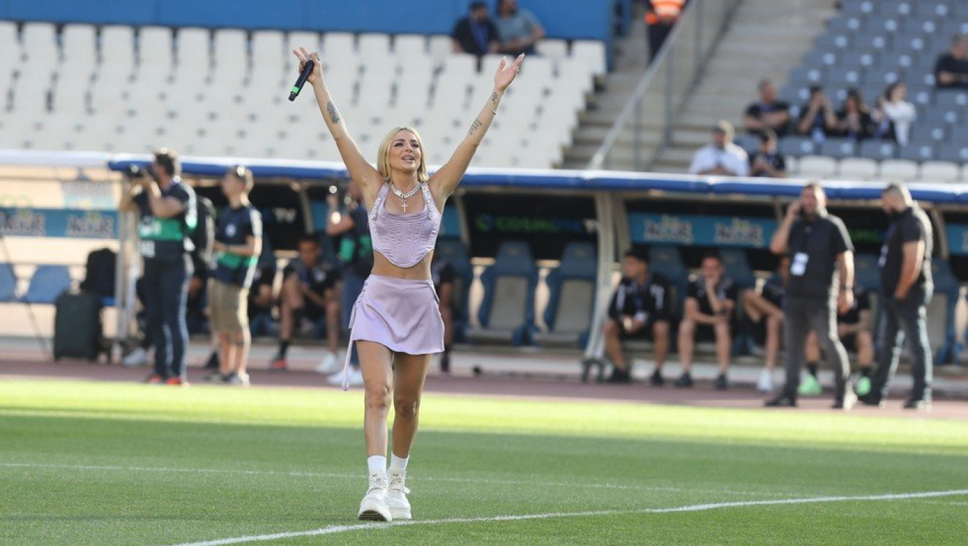 «Τρέλανε» το ΟΑΚΑ η καυτή Ζοζεφίν (pics+video)