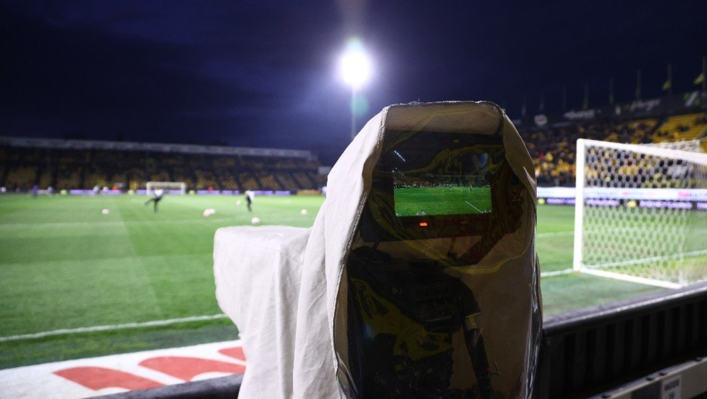 Ανατροπή στο τηλεοπτικό: Ο Άρης συνεχίζει στη NOVA με μεγάλο ποσό!