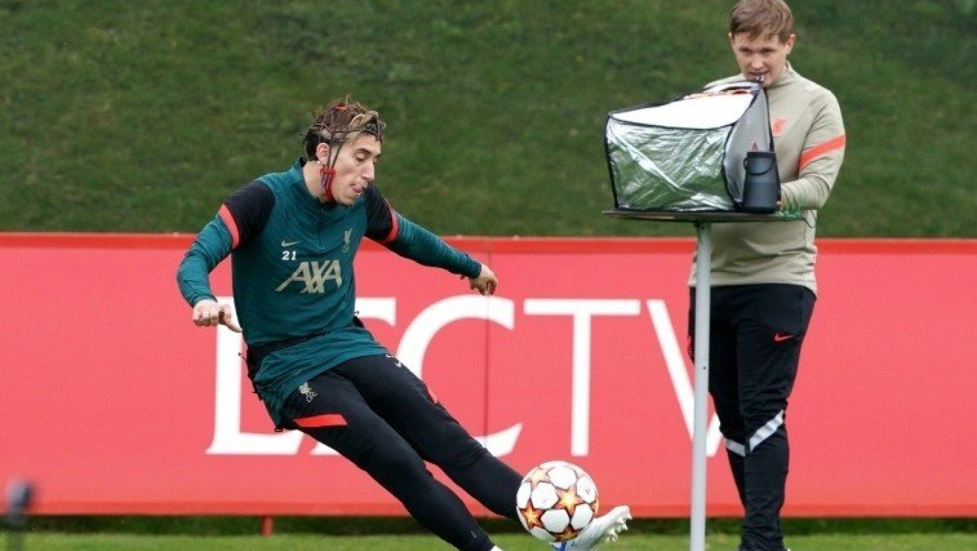 Λίβερπουλ: Στημένες φάσεις με αισθητήρες στο κεφάλι, καταγραφή της πίεσης και των σκέψεων (vid)