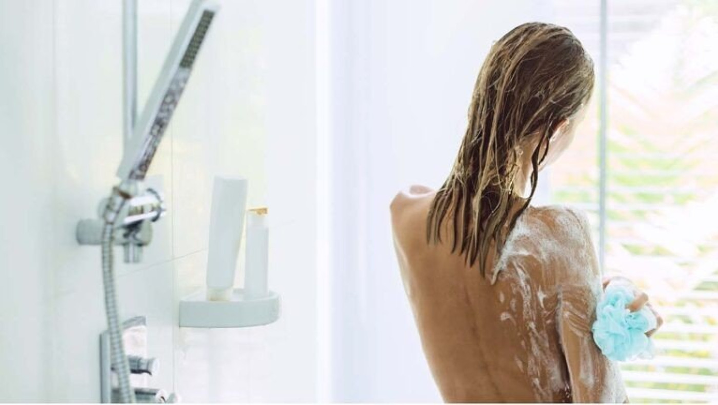 Πόσο συχνά πρέπει να κάνουμε μπάνιο (τελικά) – Η ιδανική συχνότητα