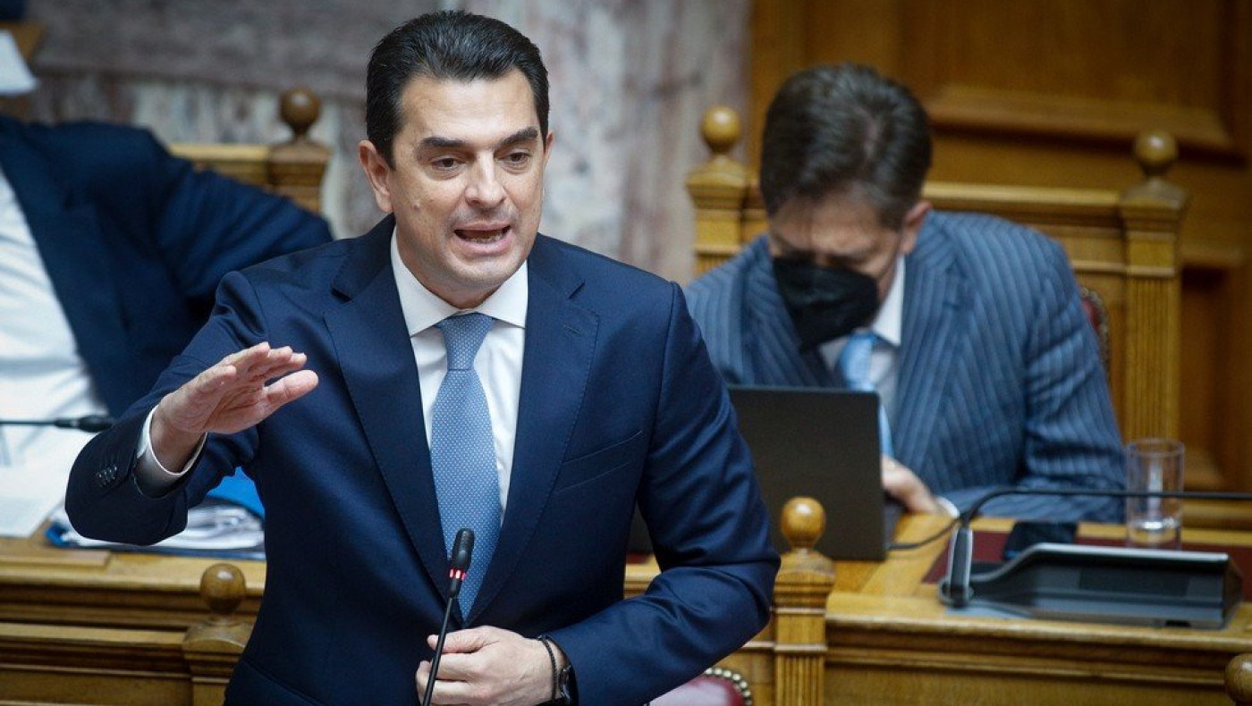 Σκρέκας: «Θα έχουμε άδεια ράφια αν...»