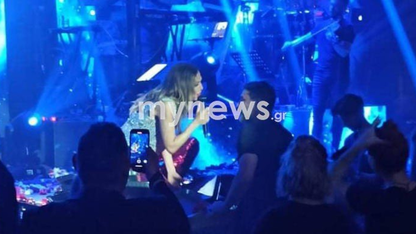 Βανδή – Μπισμπίκης: Το τραγούδι που του αφιέρωσε και το καυτό φιλί