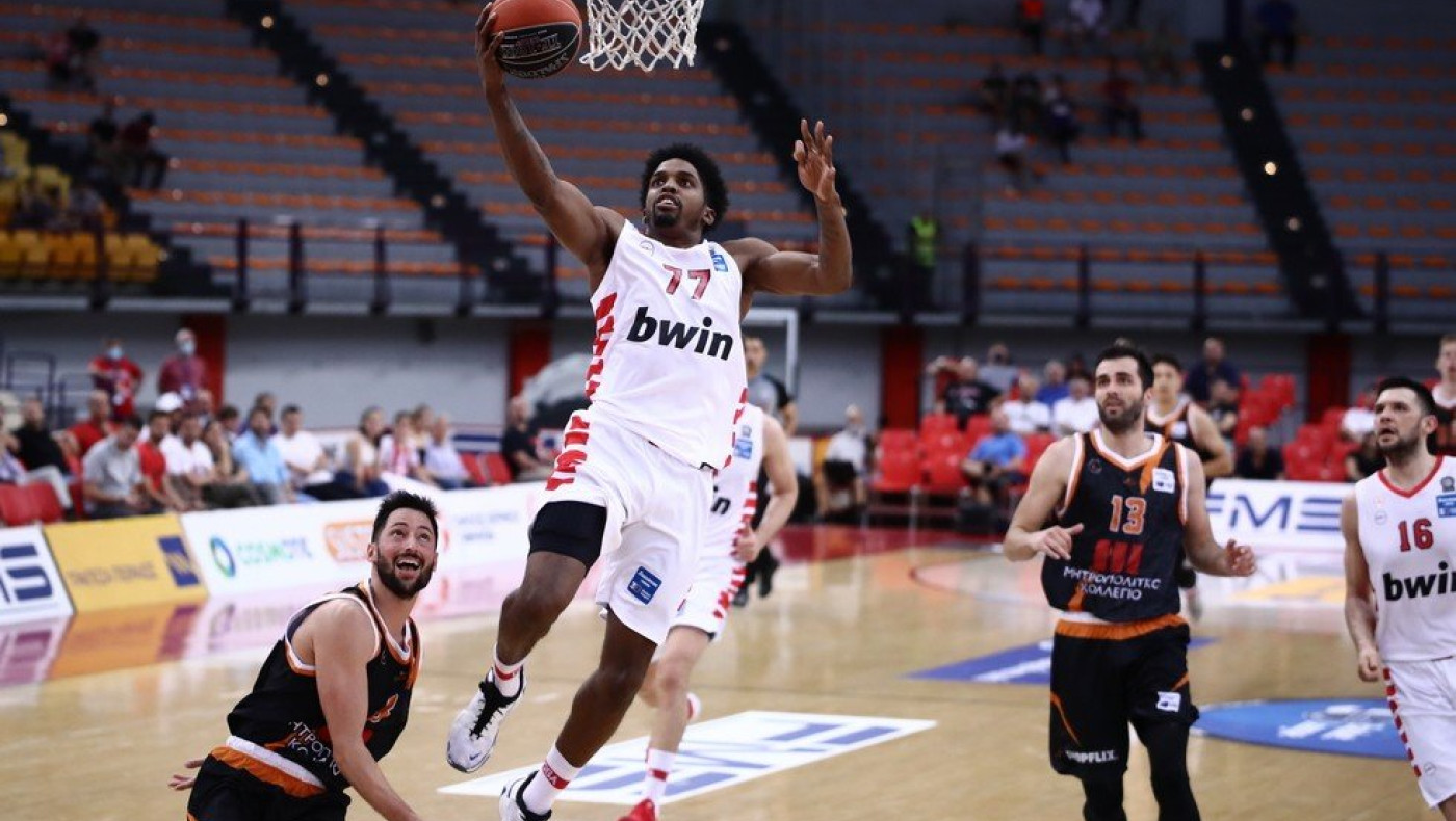 Χωρίς κανένα έλεος, ο Ολυμπιακός διέλυσε τον Προμηθέα