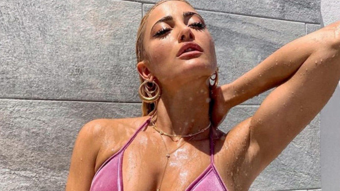 Η ﻿Ιωάννα Τούνη ποζάρει με μικροσκοπικό μπικίνι στις Σεϋχέλλες﻿!