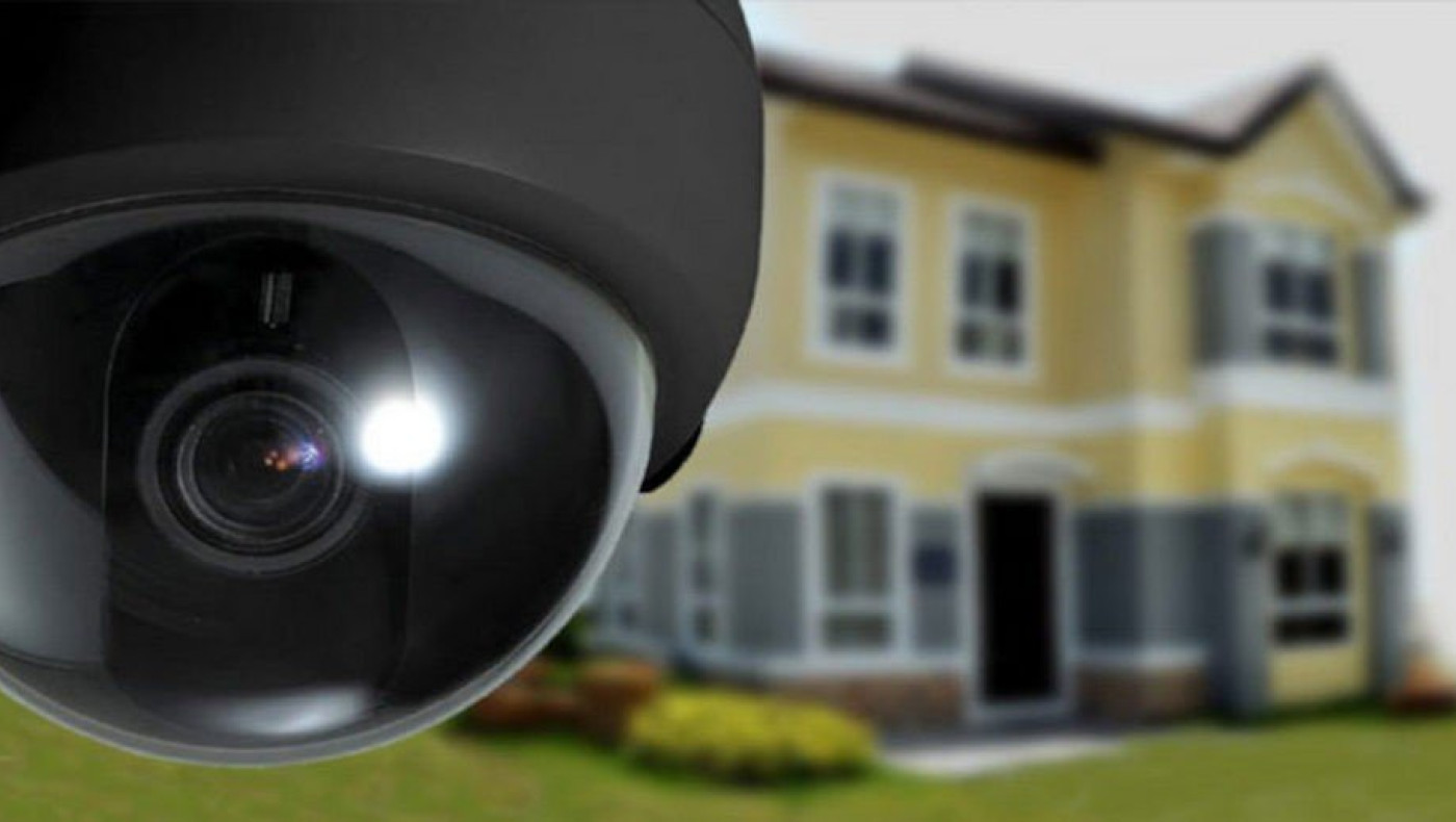 Ζευγάρι στην Χαλκιδική κατήγγειλε ιδιοκτήτη καταλύματος για κρυφή κάμερα σε δωμάτιο