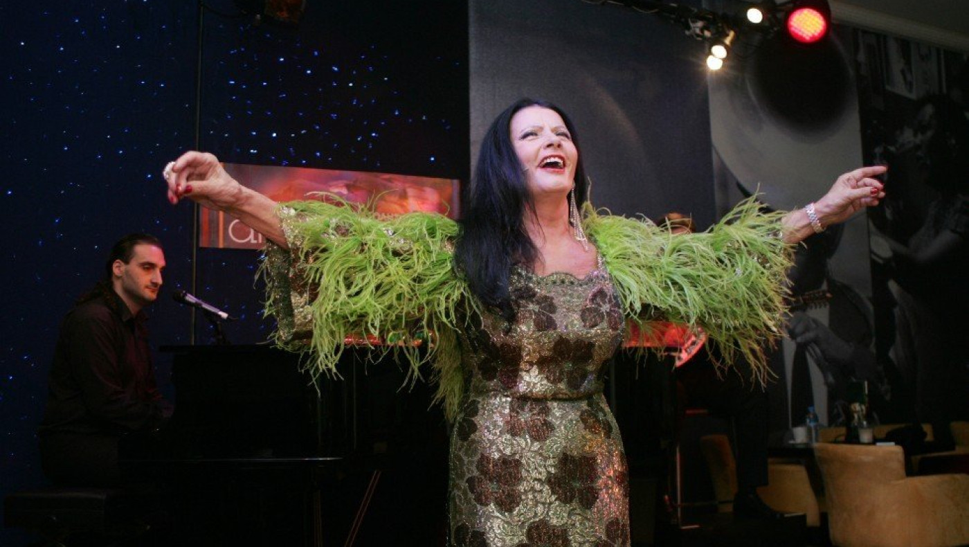 Με ένα ξέφρενο πάρτι γιόρτασε τα γενέθλιά της η Ζωζώ Σαπουντζάκη