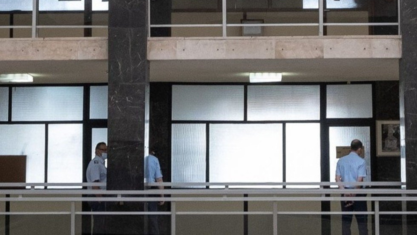 Ποινική δίωξη σε βάρος του 32χρονου που συνελήφθη μετά τους πυροβολισμούς στον Φοίνικα