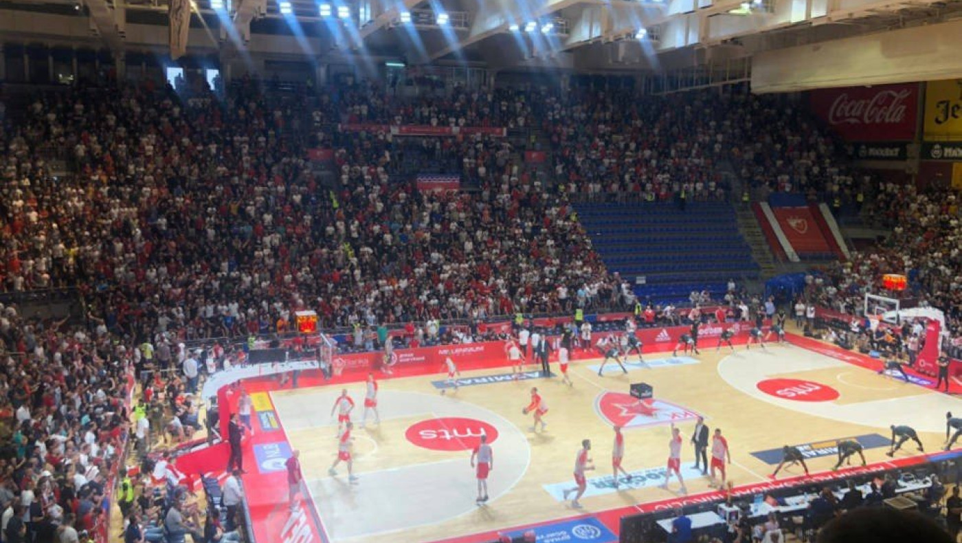 Κόλαση και διακοπή στο Ερυθρός Αστέρας-Παρτιζάν!