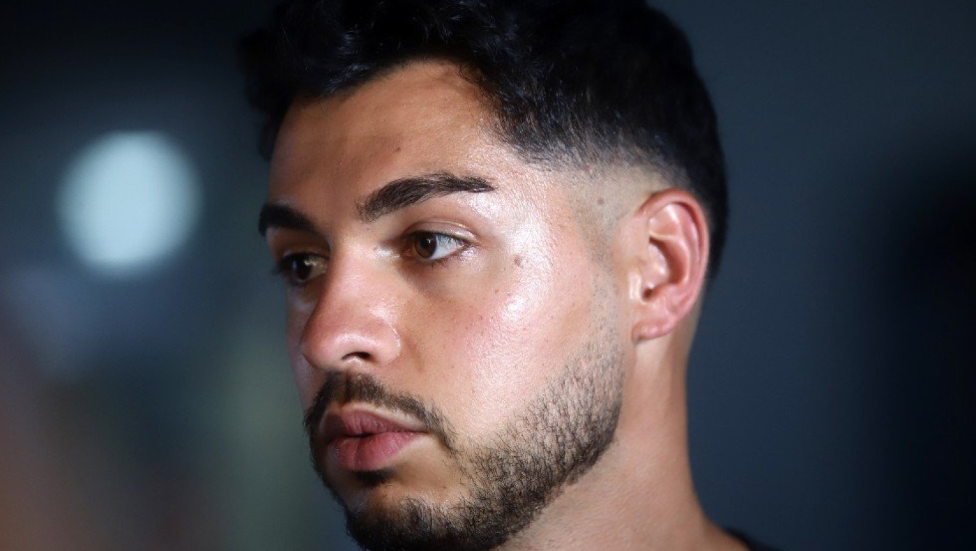 «Ασπρόμαυρος» και επίσημα ο Ράφα Σοάρες!