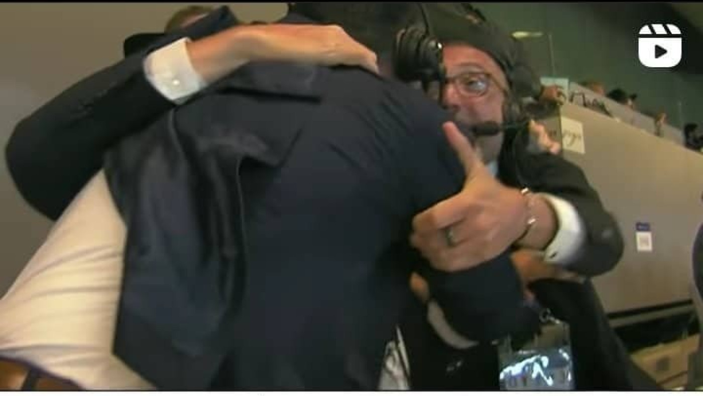 Ο έξαλλος πανηγυρισμός των Ισπανών σπίκερ στο γκολ του τελικού του CHL