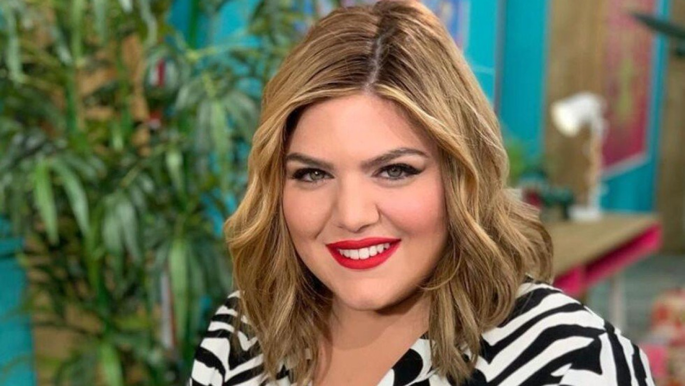 «Καυτή» αποκάλυψη για τη Δανάη Μπάρκα: «Κυκλοφορεί στους διαδρόμους με τα εσώρουχα»