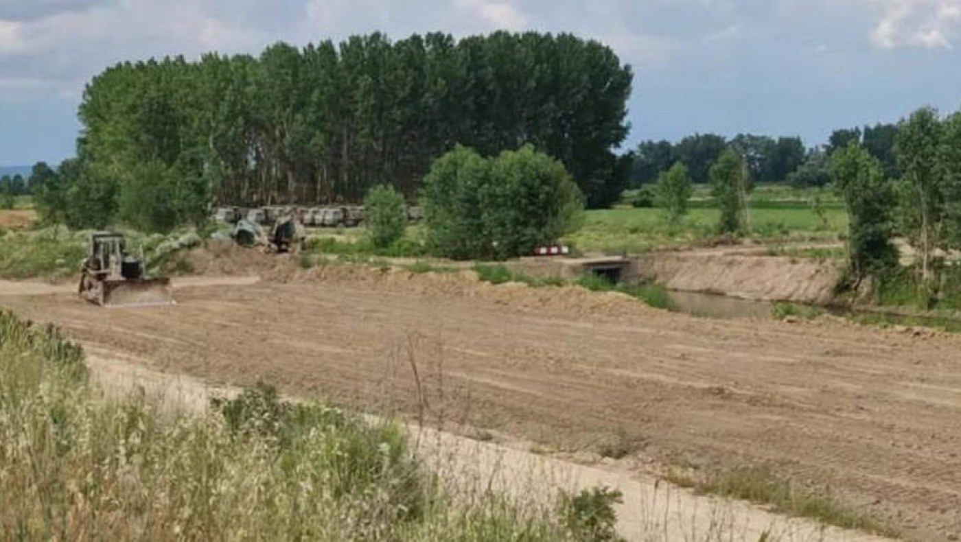 Οι Τούρκοι αντλούν τον Έβρο για να γεμίσουν το φράγμα στην Αδριανούπολη